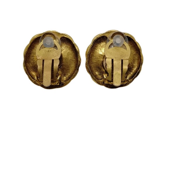 Authentic Chanel 24k Gold Plated Clip on Earrings - Picture 3 of 4